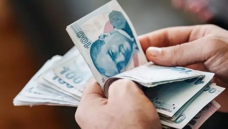 Emekliye 5 bin TL ikramiye torba yasada!