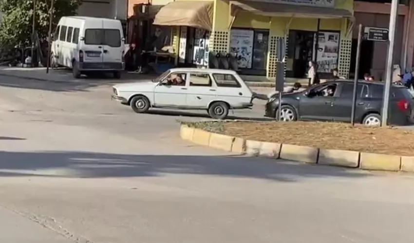 Çekme halatı yerine çocuk kullandılar