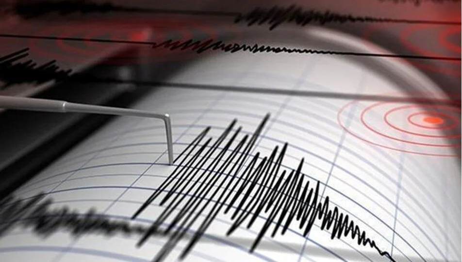 Muğla'da deprem! Çevre ilçelerden de hissedildi