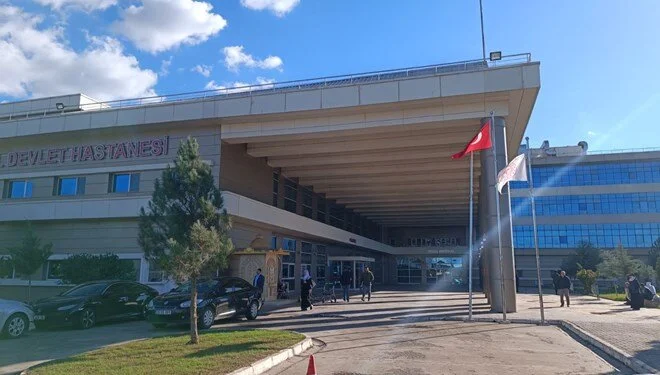 Kayıt dışı estetik yaptılar: 2’si doktor 4 kişi gözaltına alındı!