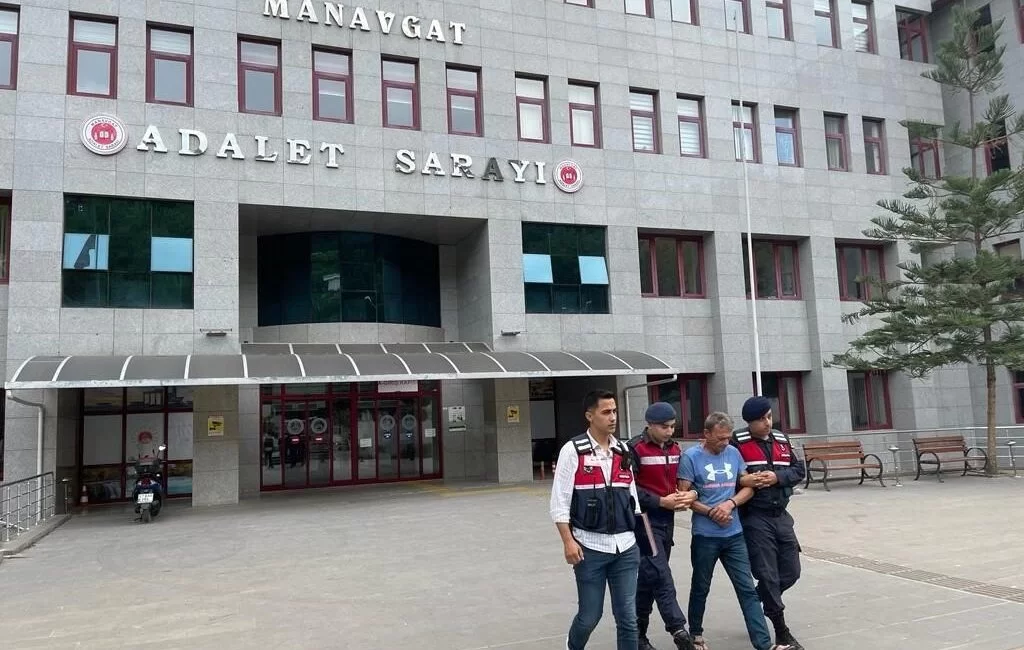 Evini uyuşturucu serası yaptı: O zehir taciri tutuklandı