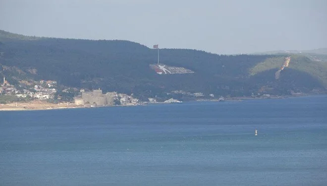 Hava Muhalefeti denizleri de vurdu: Çanakkale Boğazı gemi trafiği, çift yönlü olarak askıya alındı!