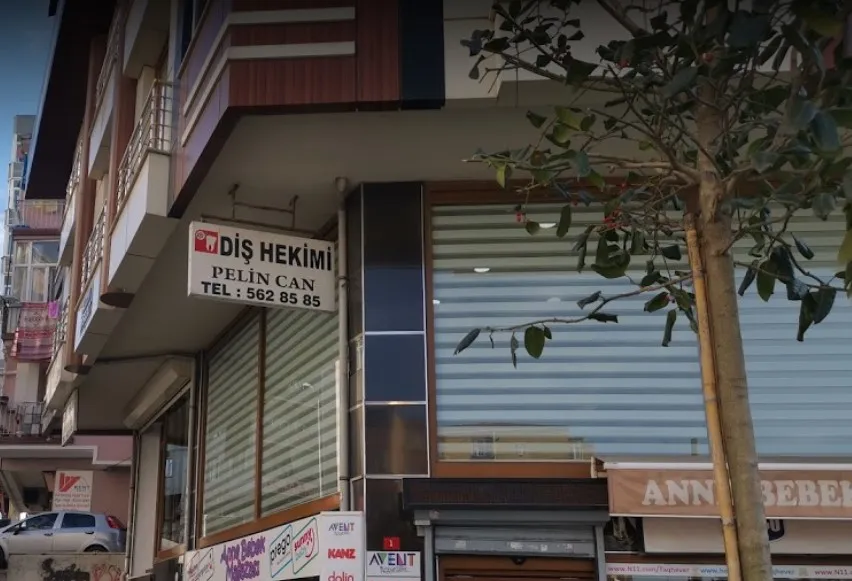 Diş kliniğinde vahşet: Şehir eşkıyası ortalığı birbirine kattı!