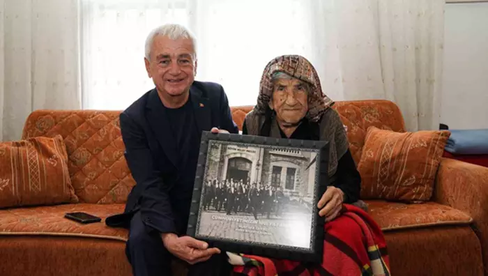 Cumhuriyet anne Hörü Çobanoğlu 104 yaşında vefat etti