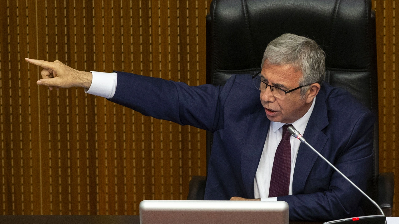 Mansur Yavaş İngilizce konuşması gerçek mi? Mansur Yavaş İngilizce biliyor mu?