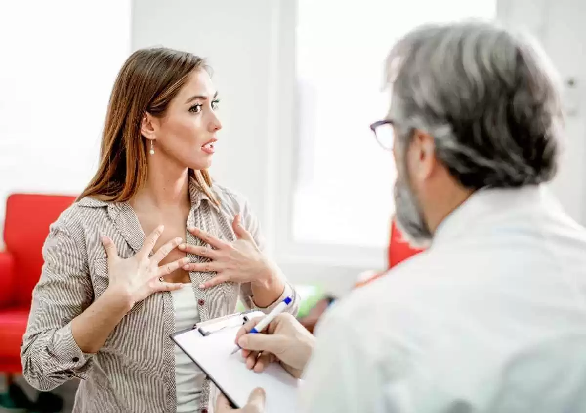 Göğüs Ağrısı Neden Olur Belirtileri Tedavisi 2