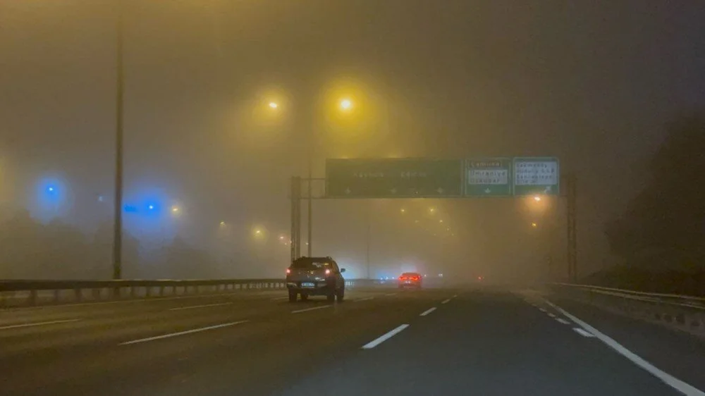 Istanbulda Deniz Ulasimina Sis Engeli Bogaz Trafigi Durdu 29 S U B A T2024 4