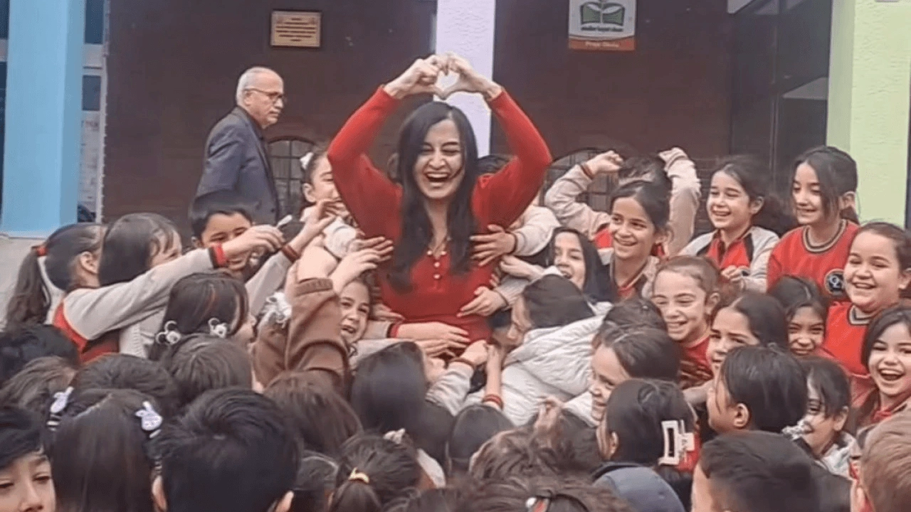 Şule Öğretmen Şule Yüksel Kimdir 2