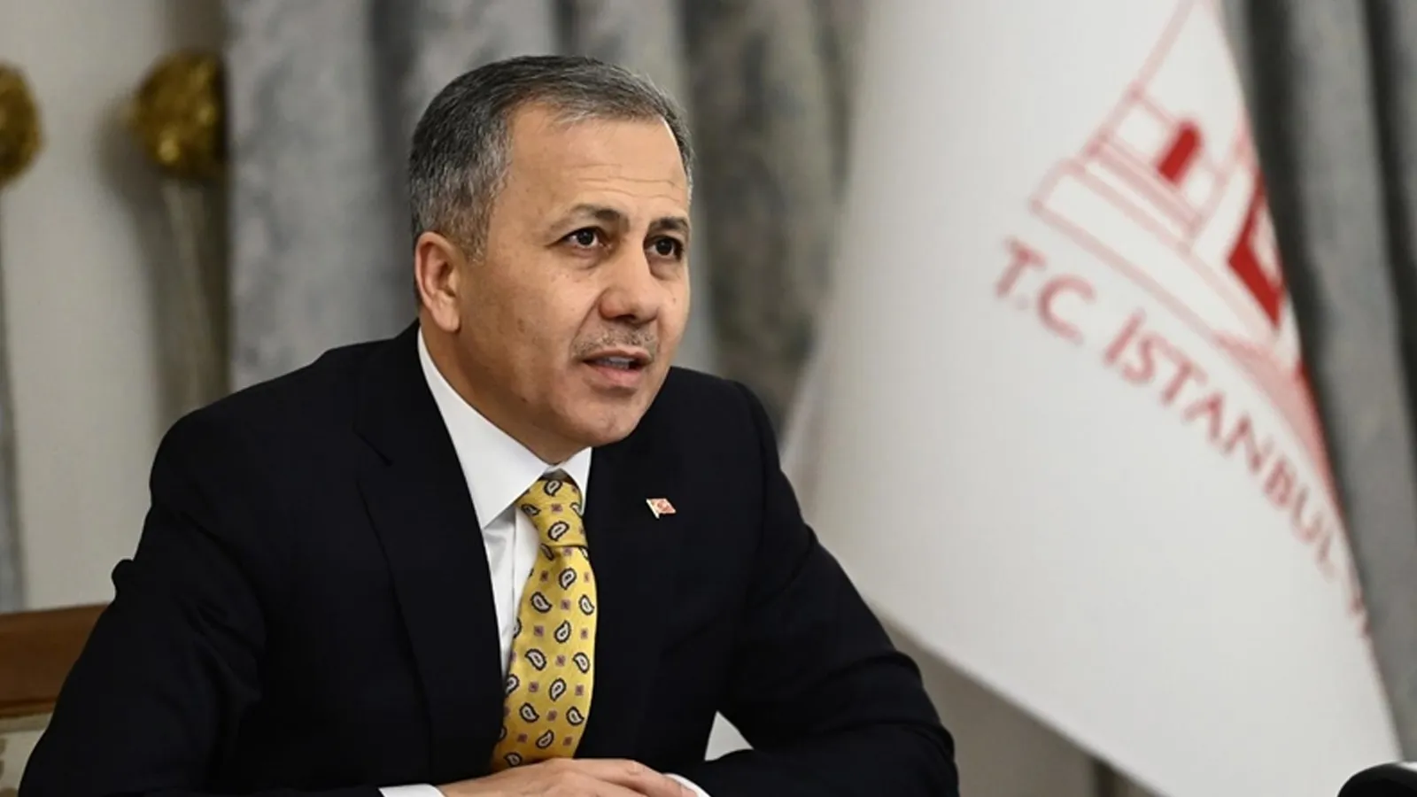 Sahte emniyet mensubuna gereği yapıldı! Ali Yerlikaya paylaştı