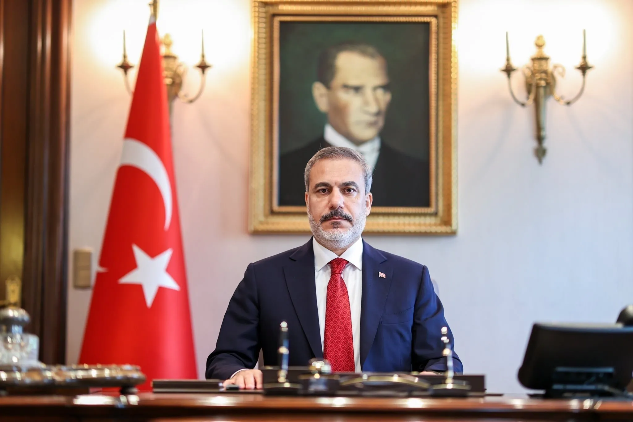 Dışişleri Bakanı Fidan, NATO Genel Sekreteri Stoltenberg’le görüştü: Masadaki konu toplantı!