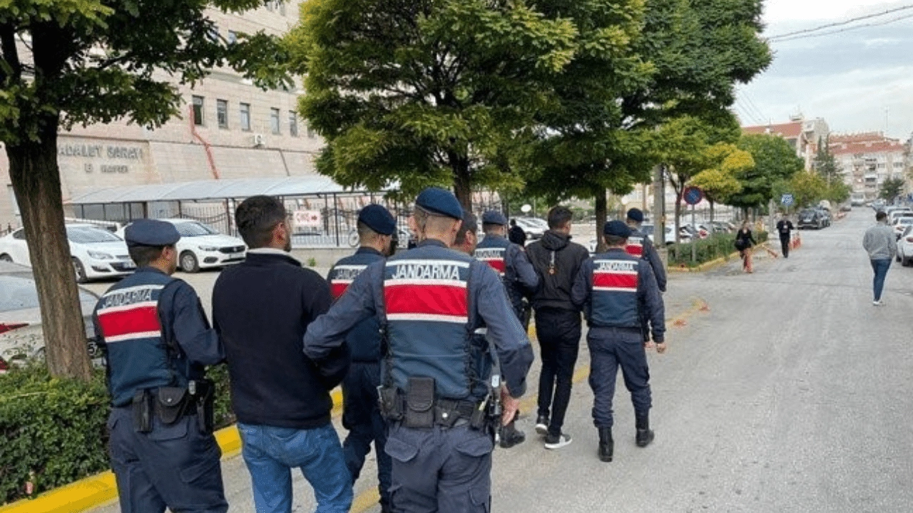 Jandarmadan mercek operasyonu: 266 şüpheli tutuklandı