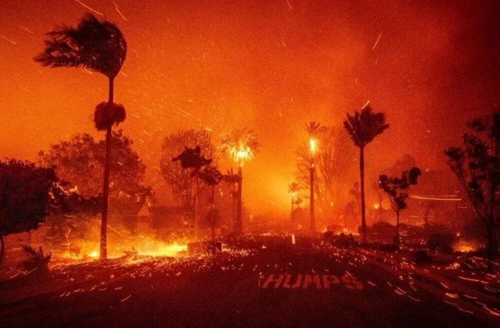 Los Angeles yangını son durum | ABD Los Angeles yangını neden çıktı ve söndü mü?